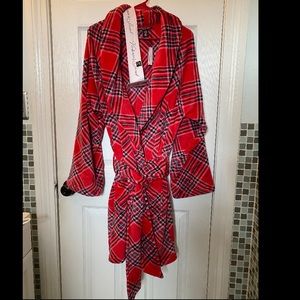 NWT Victoria’s Secret Robe